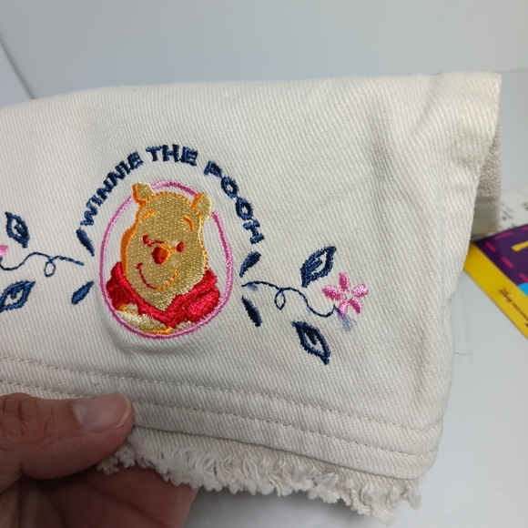 Disney Winnie The Pooh Girl Skirt Size 7/8 - Picture 6 of 12